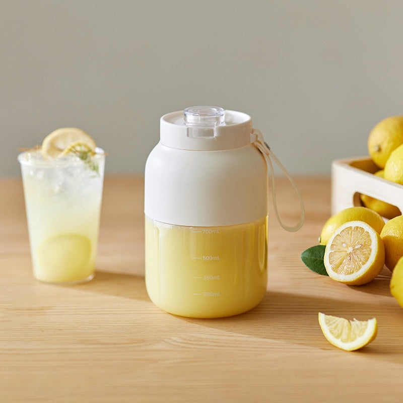 Portable Juicer Cup