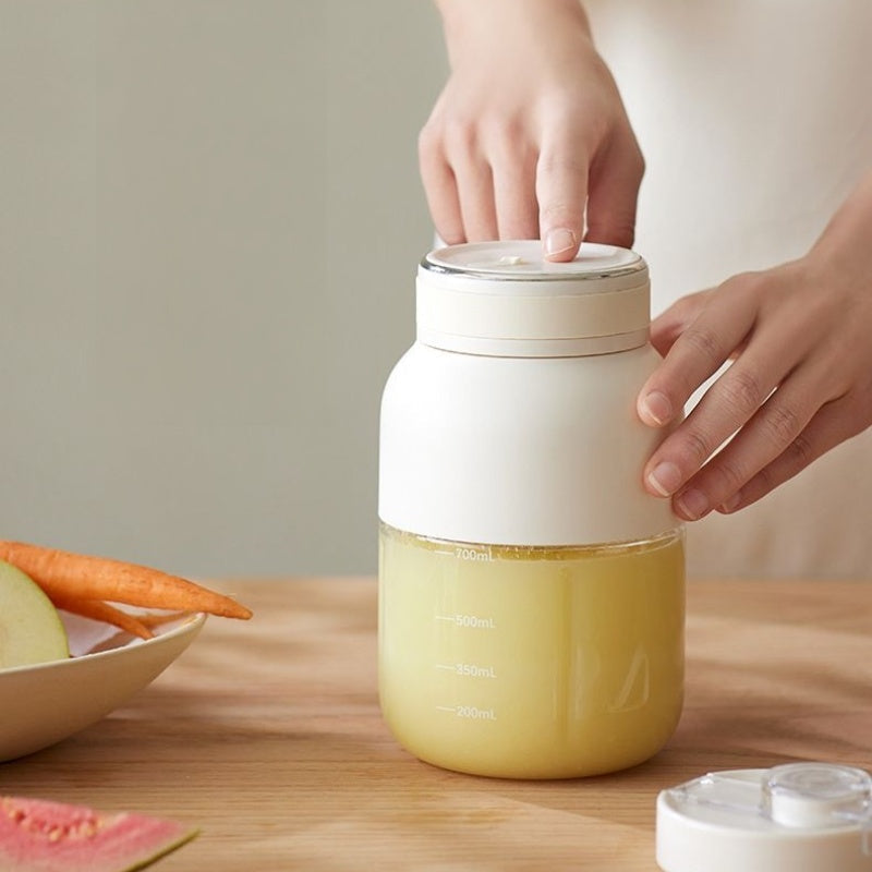 Portable Juicer Cup